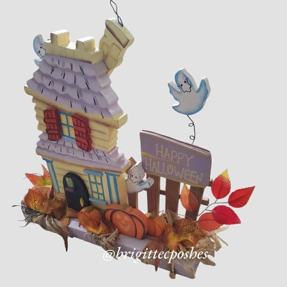 HALLOWEEN Haunted House Standalone Decoration - Picture 3 of 10